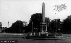The Memorial c.1960, Stanford-Le-Hope