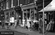 The Pavement c.1955, Stanford-Le-Hope