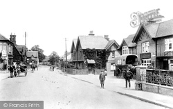 Village 1906, Stanmore