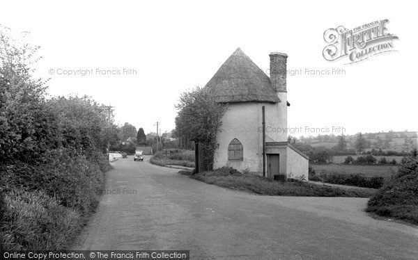 Photo of Stanton Drew, the Old Toll House c1955