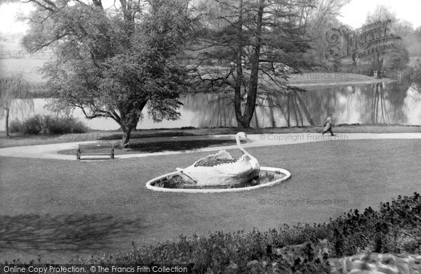 Photo of Stapenhill, Riverside Gardens c.1955