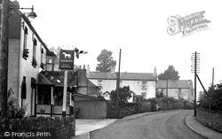 Village Street c.1955, Staunton