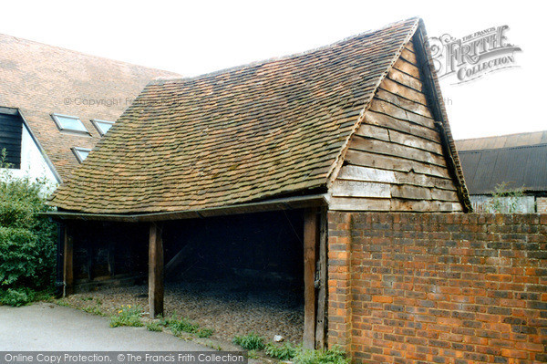 Photo Of Stevenage 37 High Street The Barn 2004