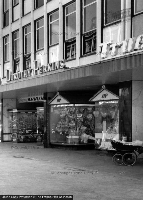 Photo of Stevenage, Dorothy Perkins, Queensway c.1960