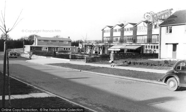 Photo of Stevenage, Hydean Way And Pear Tree Pub c.1960
