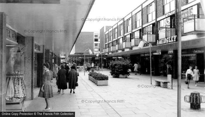 Photo of Stevenage, Queensway c.1960