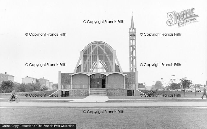 Photo of Stevenage, St George's Church c.1960