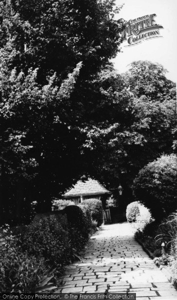 Photo of Steyning, Church Walk c.1960