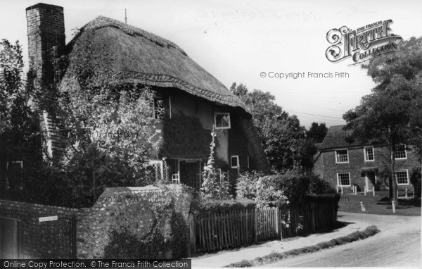 Photo of Steyning, Saxon Cottage c.1965