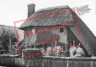 Saxon Cottage c.1965, Steyning