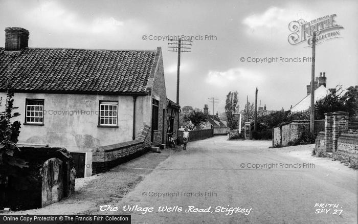 Photo of Stiffkey, Wells Road c.1955