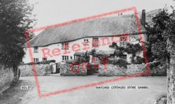 Thatched Cottages c.1960, Stoke Gabriel