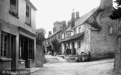 Stoke Gabriel, the Church House Inn 1918