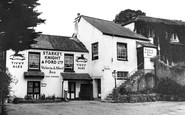 Stoke Gabriel, the Victoria and Albert Inn c1965