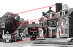 The King's Arms c.1955, Stokenchurch