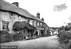 The Village 1920, Stokenham