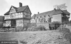 Castle, Tudor Gatehouse c.1955, Stokesay