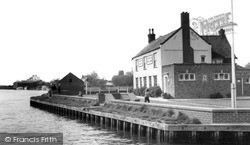 The Ferry Inn c.1965, Stokesby