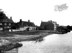 View From River Bure c.1945, Stokesby
