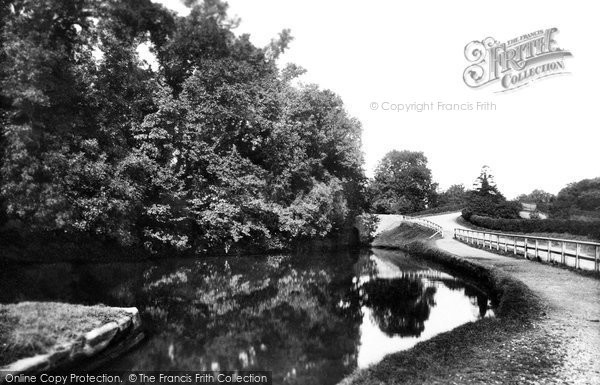 Photo of Stone, Meaford Canal 1900