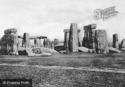 1887, Stonehenge