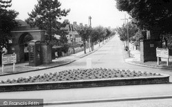 Briarwood Road c.1965, Stoneleigh