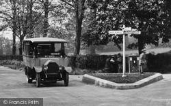 Bus, Rydes Hill 1925, Stoughton