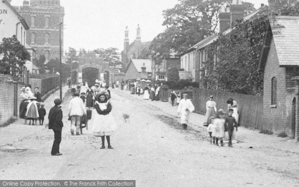 Photo of Stoughton, The Public, Barracks Road 1906