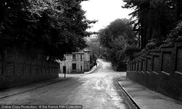 Photo of Stourbridge, Glasshouse Hill c.1955