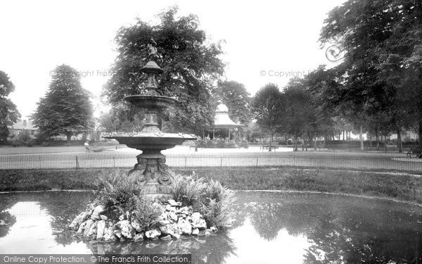 Photo of Stourbridge, Greenfield Gardens 1931