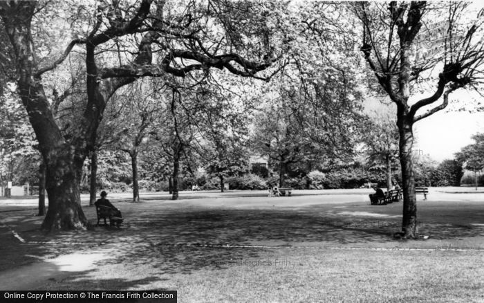 Photo of Stourbridge, Greenfield Gardens c.1965