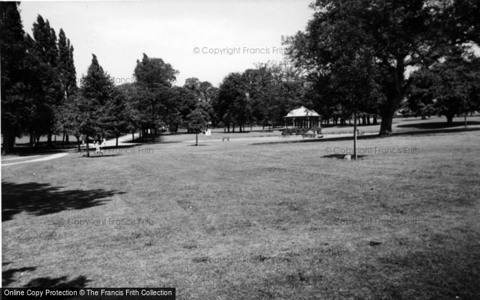 Photo of Stourbridge, Mary Stevens Park c.1960