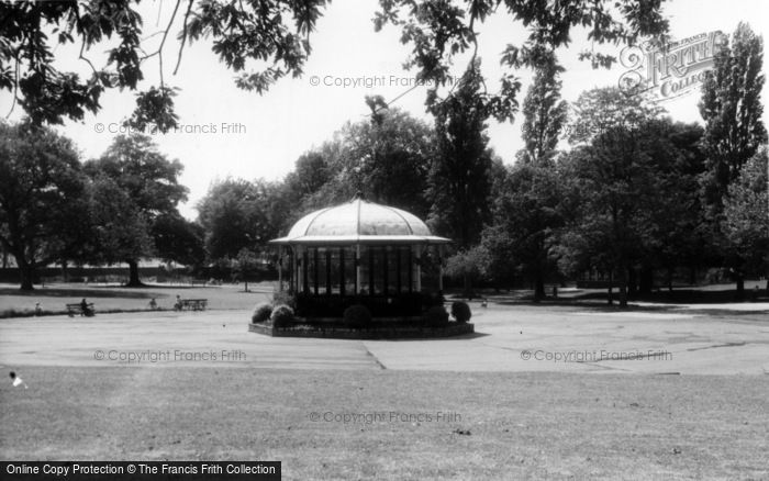 Photo of Stourbridge, Mary Stevens Park c.1960