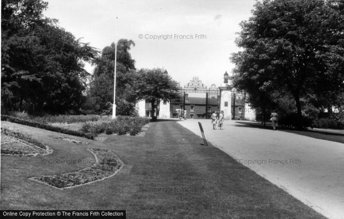 Photo of Stourbridge, Mary Stevens Park c.1960