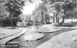 Mary Stevens Park, Paddling Pool c.1960, Stourbridge