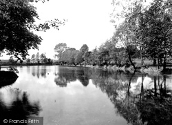 The Lake, Mary Stevens Park 1931, Stourbridge