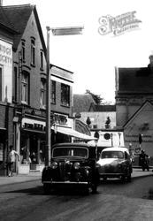Traffic In High Street c.1960, Stourbridge