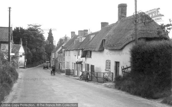 Photo of Stourpaine, High Street 1939