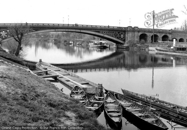 Photo of Stourport On Severn, River Severn And Bridge c.1955