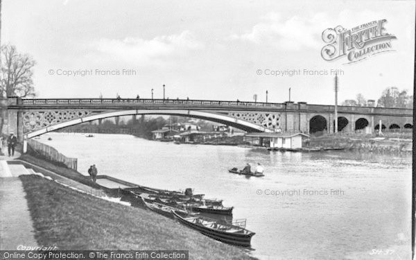Photo of Stourport On Severn, The Bridge c.1938