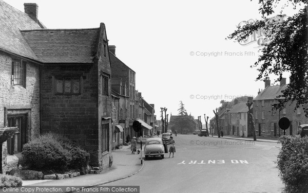 Photo of Stow On The Wold, 1961