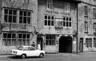 King's Arms, The Square c.1965, Stow-on-The-Wold