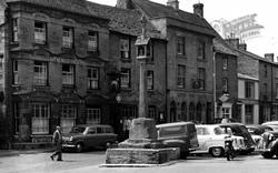 Talbot Hotel, Market Cross 1961, Stow-on-The-Wold