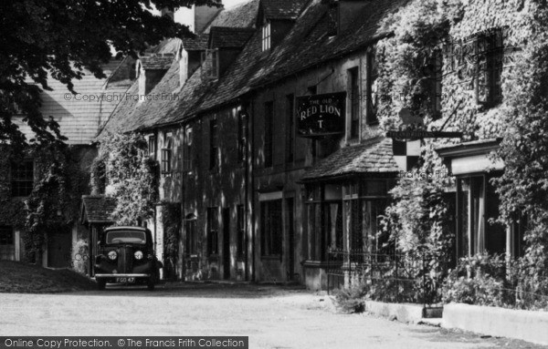 Photo of Stow On The Wold, The Old Red Lion c.1955