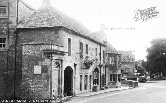 Photo of Stow On The Wold, Unicorn Hotel c.1955