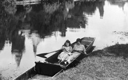 Boating 1922, Stratford-Upon-Avon