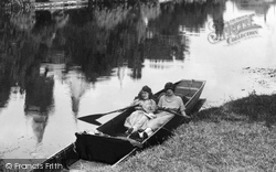 Boating 1922, Stratford-Upon-Avon