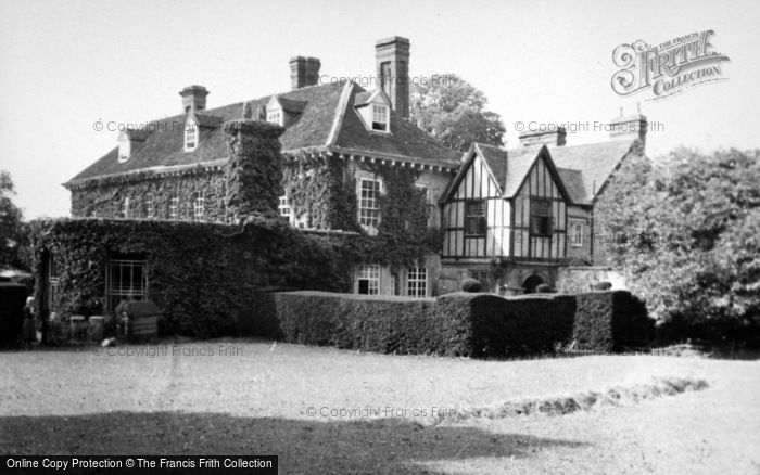 Photo of Stratford Upon Avon, Clopton House c.1950