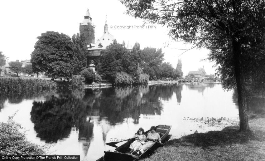 Stratford-upon-Avon, Memorial Theatre from River 1922