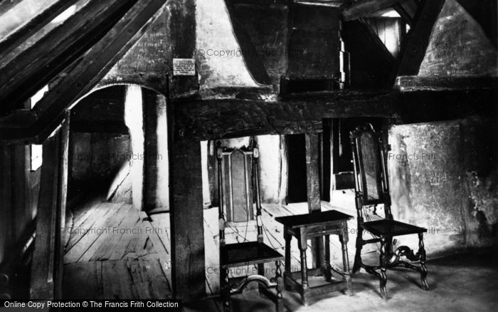 Photo of Stratford Upon Avon, Shakespeare's Birthplace, Back Bedroom c.1900